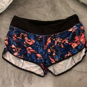 Lululemon Speed Up Low Rise 2.5” Shorts